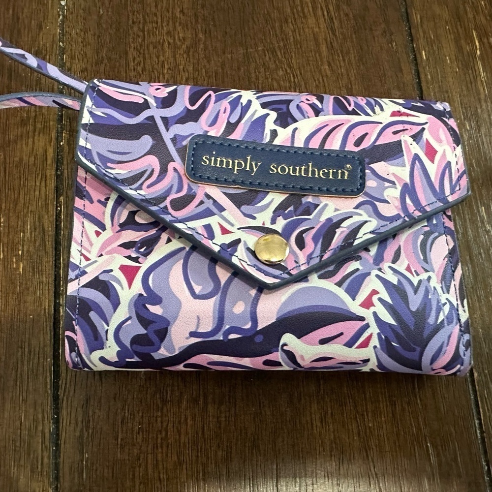 NWOT Simply Southern wallet